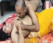 Hot and Sexy Rubi Bhabi - awesome atraction from indian aunty atracting brother