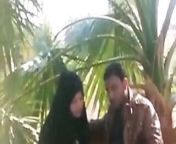 Arab lady gives blow job in park from saudi arab lady fucked by black cock