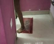 Tamil wife showing pussy and finguring herself hot from telugu aunties hot videos show