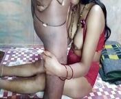 Mangalsutra-wearing sister-in-law was fucked by wearing red blouse from indian housewife unhook blouse bra