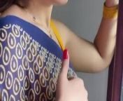 sexy Indian Aunty Sexy Yellow Sleeveless Saree from indian aunty yellow