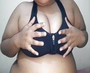 Tamil Bhabhi takes off her bra and squeezes her big tits and fills her vagina in front of her old boyfriend from tamil aunty blouse and bra open bathroomian shemale sexাটà