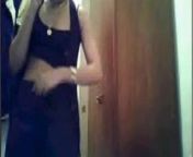 desi girl on cam with phone from indian amateur girl on cam