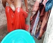 Hot Rati open place bathing Localsex from indian desi local village lady karuna getting fucked by co worker in open fieldetreena kaif sex