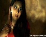 However She Uses Her Sexy Body from bangladeshi actress shabnur nude sexy videoxx বা‚লা