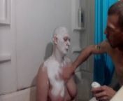 Bald girl razor shave dildo play from ramsor