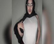 خاضعة للرقص العربي ولمس فتحة الشرج from رقص بنات عربی