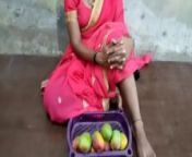 Chubby Street Fruit vendor sex with costumer from ဒေါက်တာချက်ကြီး com silchar randi mobil number image