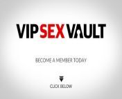 Butt Sex Guide With Hot Euro Chick Julia De Lucia & Her Lover - VIP SEX VAULT from beegccom