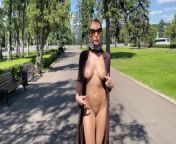 Stylish Lady walks naked in park. Public. from martyna kubczyk nago po