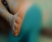 ගාමන්ට් යන්න බස් හෝල්ට් එකෙ හිටිය නන්ගිව සෙට් කර ගෙන වෑන් එකේම තියාගෙන ගැහුවා...අම්මෝ සැප කද😋 from malapuram car in sex videos
