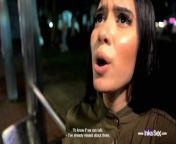Ambar Pradax Kolumbijské dievča akceptuje tvrdé jebanie výmenou za to, že nepôjde domov autobusom. from indian gopon xvideos