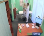 Fake Hospital Shy patient with soaking wet pussy squirts on docs fingers from Пациентка Ульяна 
